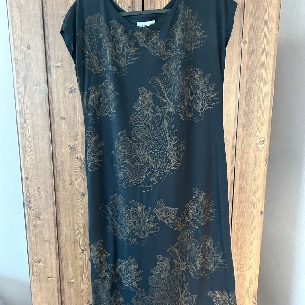 Tonle Black and Gold Dress